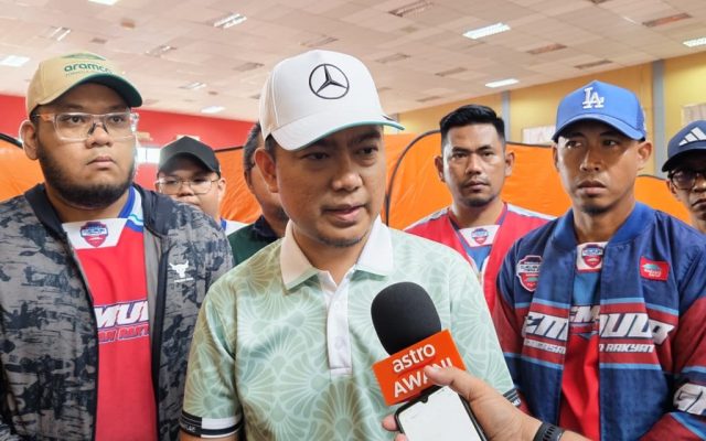 Setiap keluhan mangsa banjir di Tawau disalur terus kepada kerajaan – Azrul