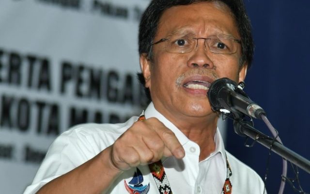 Kes hina mahkamah: Shafie Apdal dipenjara lima minggu