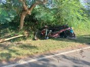 Wanita maut kereta terbabas, dipercayai pemandu tertidur