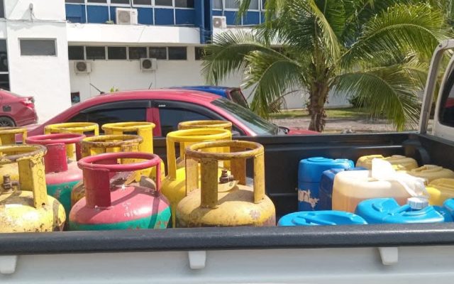 Gagal kemuka permit, barang kawalan bernilai RM104,138 disita