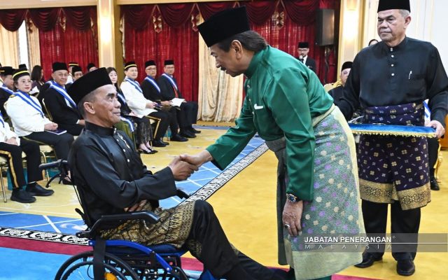153 individu terima darjah kebesaran negeri Sabah