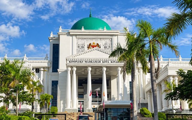 Hina mahkamah, Albert Tei dan bekas CEO SMM didenda RM100,000