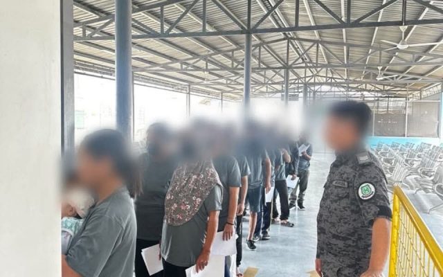 272 PATI Filipina dihantar pulang melalui laut