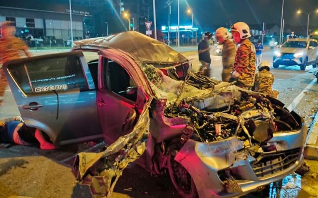Tiga lelaki cedera Myvi bertembung Hilux di Kolombong