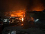 Tiga gudang plastik, 12 kenderaan musnah dalam kebakaran di Penampang