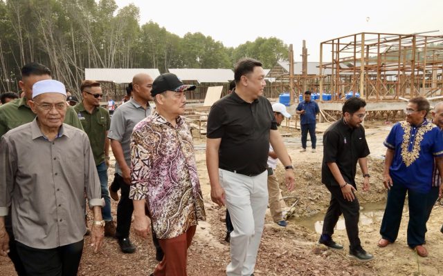 Ketua Menteri tinjau pembinaan 20 Rumah Mesra SMJ berkelompok di Kudat